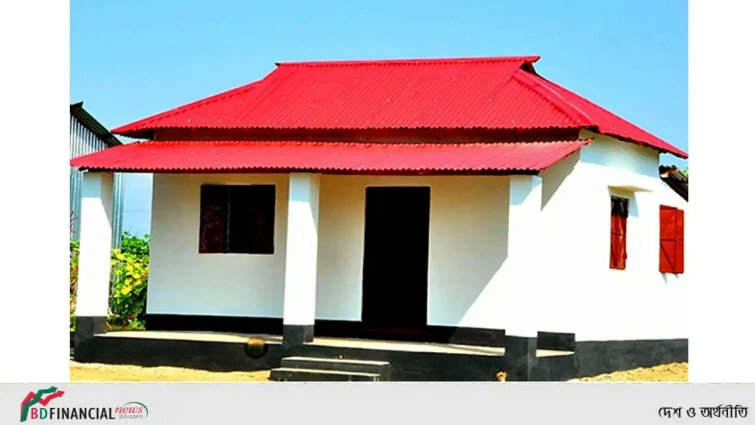 প্রধানমন্ত্রীর দেওয়া উপহার ঘরের চাবি পাবে ত্রিশালের পাঁচ ভূমিহীন পরিবার