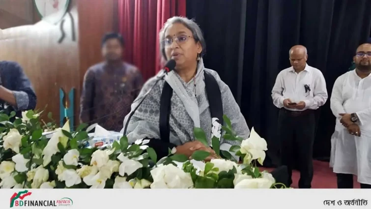 শালীনতা কি নারীর পোশাকের মধ্যেই সীমাবদ্ধ, প্রশ্ন শিক্ষামন্ত্রীর