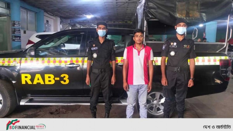 যাত্রাবাড়ীতে ফেনসিডিলসহ কারবারি আটক