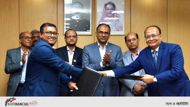 সাউথইস্ট ব্যাংকের সাথে বাংলাদেশ ব্যাংকের চুক্তি স্বাক্ষর