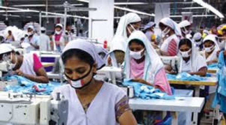সেলাই স্বয়ংক্রিয় করতে অত্যাধুনিক মেশিন