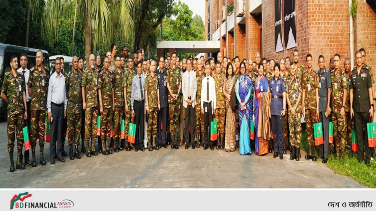 ন্যাশনাল ডিফেন্স কোর্সে অংশগ্রহণকারীদের প্রতিরক্ষা মন্ত্রণালয় পরিদর্শন