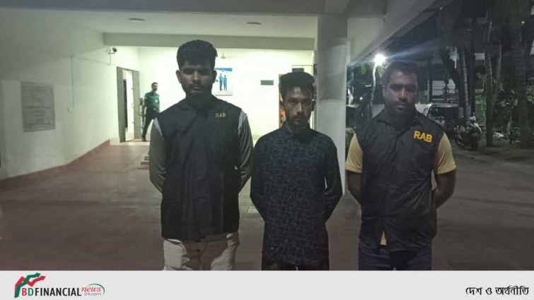 চট্টগ্রামে ১৬ মামলার আসামি গ্রেপ্তার