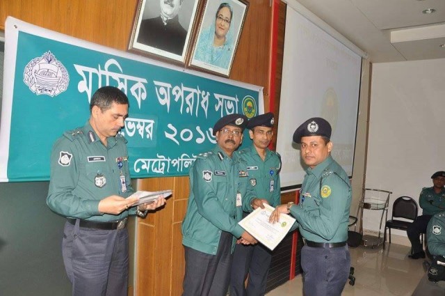 ওসি মহসিন এর সহায়তায় অন্ধকার ছেড়ে আলোর পথে অপরাধীরা