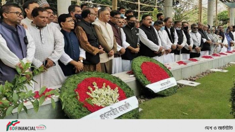 বঙ্গমাতার সমাধিতে আওয়ামী লীগের শ্রদ্ধা