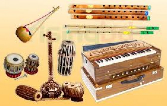হারিয়ে যাচ্ছে দেশীয় বাদ্যযন্ত্র ঢাক-ঢোল
