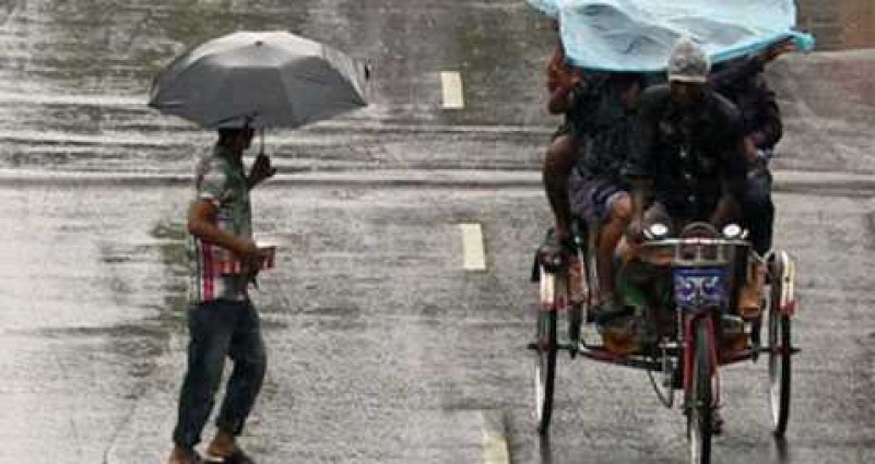 লাখো মানুষ পানিবন্দি, পানি বাড়ছে উত্তরেও