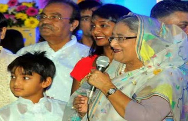 গণভবনে প্রধানমন্ত্রীর ঈদ শুভেচ্ছা বিনিময়