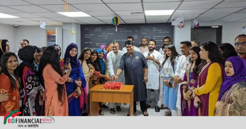 ঈদ আনন্দ ভাগাভাগিতে হঠাৎ কল সেন্টারে নগদ এমডি