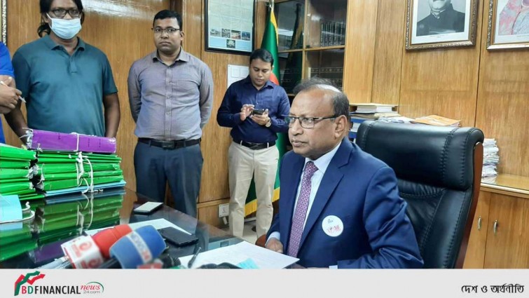 ঈদের দিন রাত ১০টার মধ্যে বর্জ্য অপসারণ : স্থানীয় সরকারমন্ত্রী