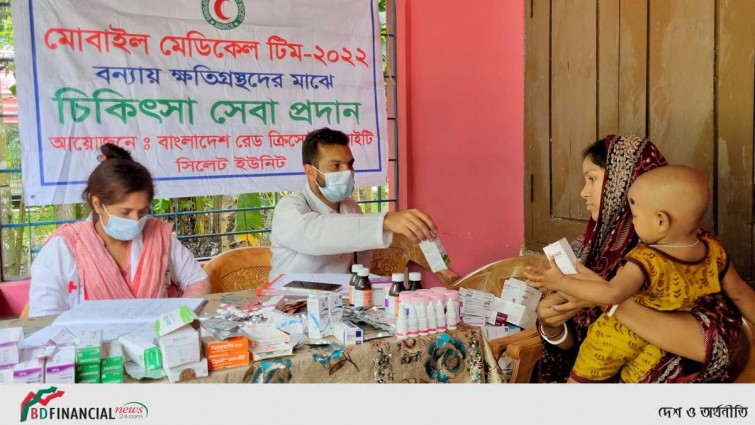 বন্যাদুর্গতদের পাশে গ্রামীণফোন ও বাংলাদেশ রেড ক্রিসেন্ট সোসাইটি