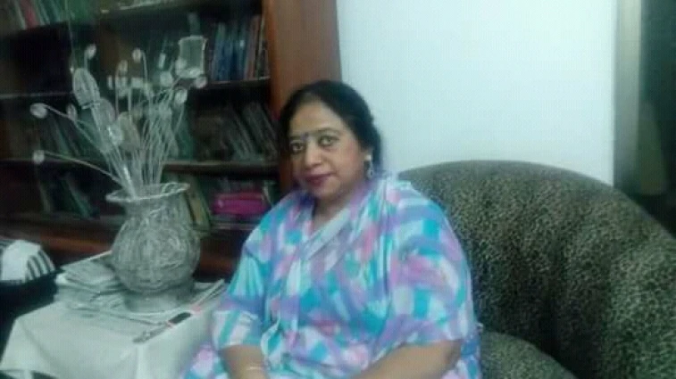 পরচর্চা না করে নিজের শুদ্ধতার চর্চা করা সবচে উত্তম- কবি খোশনুর