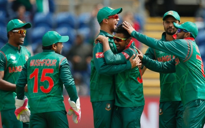 বাংলাদেশের কাছে বিধ্বস্ত হাথুরুর শ্রীলঙ্কা