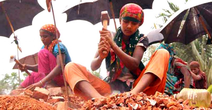 লাখ লাখ নির্মাণ শ্রমিক হঠাৎ কর্মহীন হচ্ছে