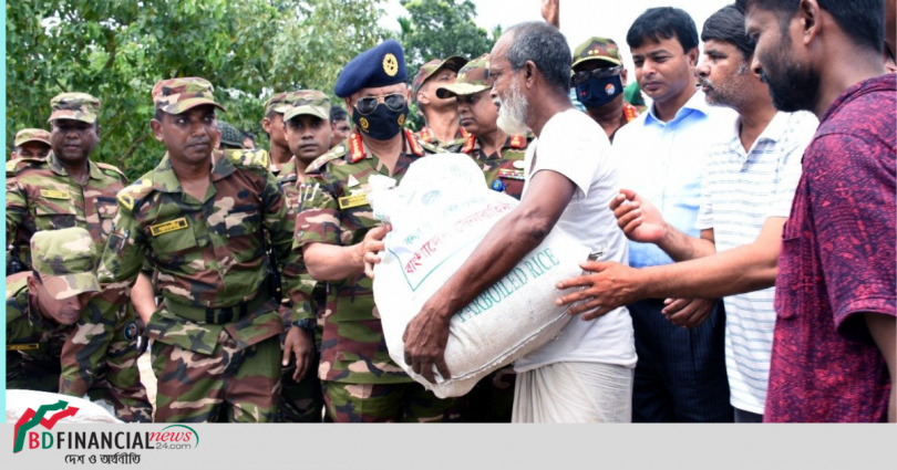 সুনামগঞ্জে বন্যার্তদের পাশে সেনাবাহিনী প্রধান