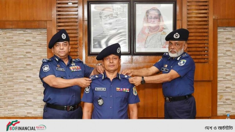 দেশ-জনগণের কল্যাণে কাজ করুন: পদোন্নতিপ্রাপ্তদের আইজিপি