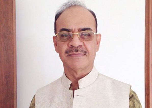 উড়ে এসে জুড়ে বসা নেতা নন ফারুক খান