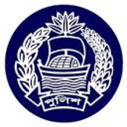 জ্বর নিয়ে রাস্তায় পড়ে থাকা যুবককে হাসপাতালে নিল পুলিশ