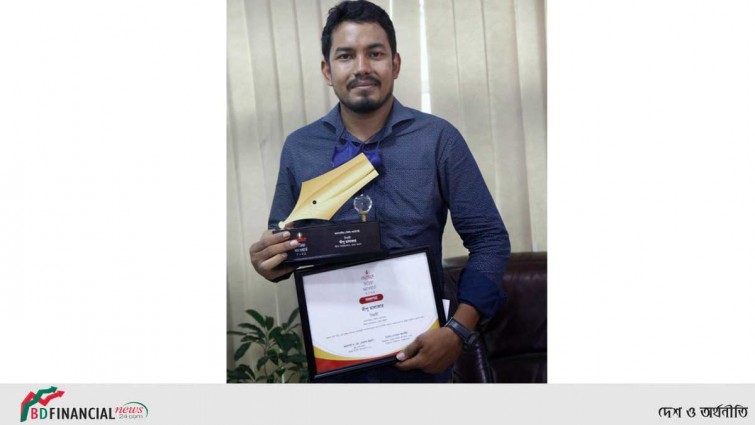 সুস্থ হয়ে বসুন্ধরা মিডিয়া অ্যাওয়ার্ড<br>নিলেন প্রথম আলোর দীপু মালাকার