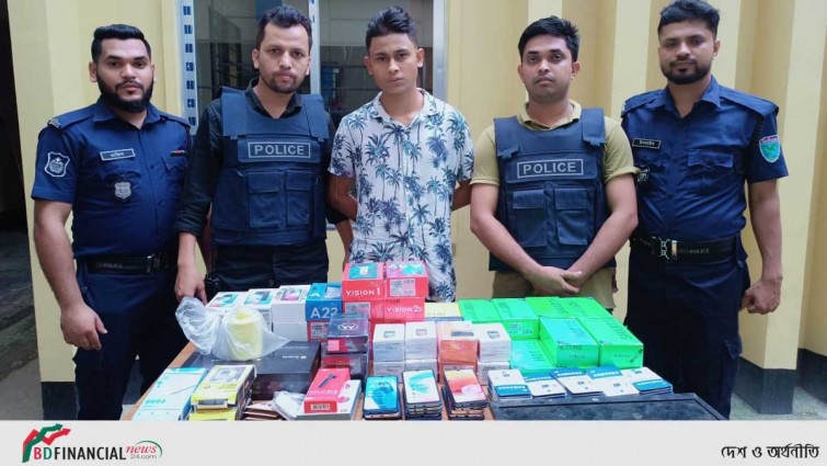 বিয়ানীবাজারে চোরাই মোবাইলসহ যুবক আটক