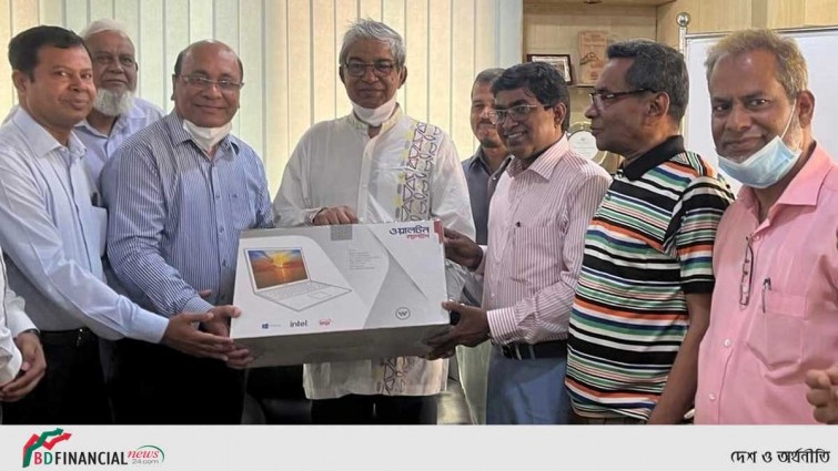 ডিজিটাল প্রযুক্তি ছাড়া পূর্ণাঙ্গ শিক্ষা অর্জন অসম্ভব: মোস্তাফা জব্বার