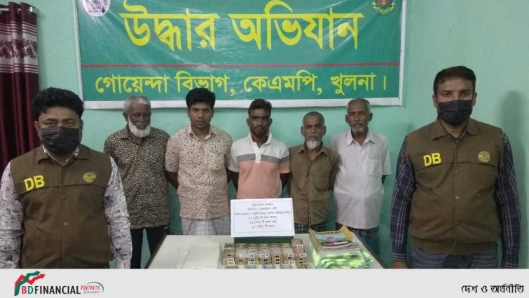 খুলনা মহানগর গোয়েন্দা পুলিশের বিশেষ অভিযানে ১৩ জুয়াড়ী গ্রেফতার