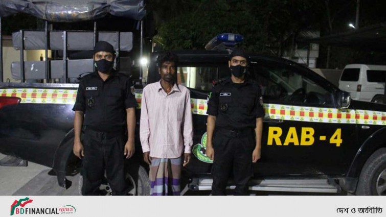 আশুলিয়া থেকে পলাতক যাবজ্জীবন সাজাপ্রাপ্ত আঃ মান্নান’কে গ্রেফতার করেছে র্যাব-৪