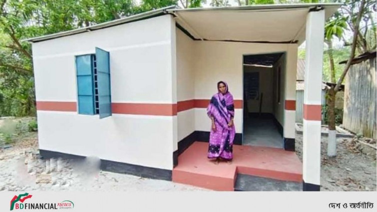 পুলিশ আমাকে ঘর দিয়ে চির ঋণী করে দিল