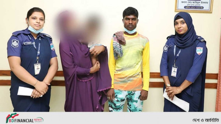 চুয়াডাঙ্গা পুলিশ সুপারের মধ্যস্থতায় সংসার ফিরে পেল ইন্নি খাতুন