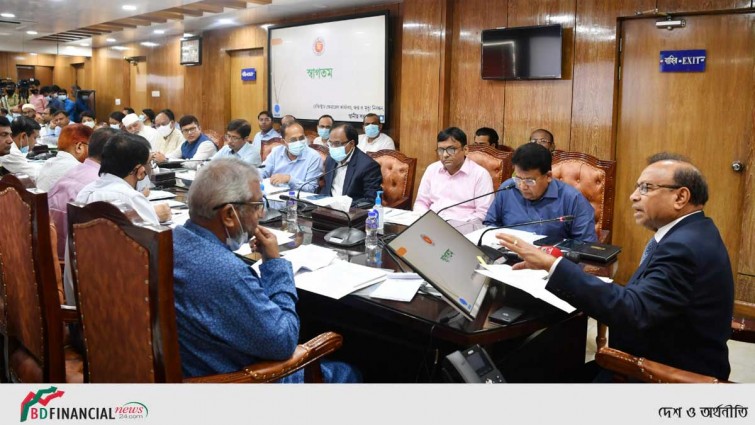 জন্মসনদ দিতে মানুষকে হয়রানি করলে কাউকে ছাড় দেওয়া হবে না: স্থানীয় সরকার মন্ত্রী