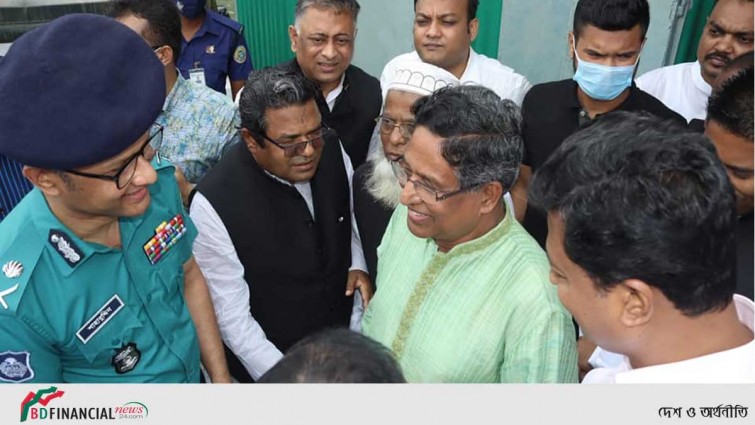 কৃষি মন্ত্রীর সাথে বিএমপি কমিশনারের সৌজন্য সাক্ষাৎ