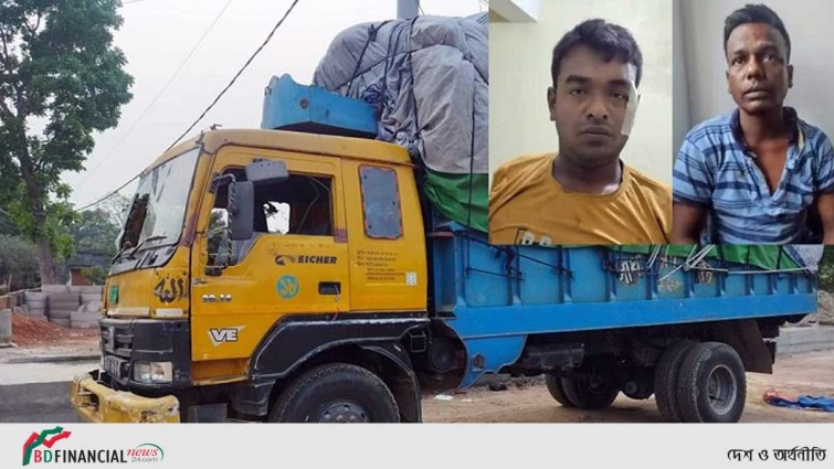 ৯৯৯ এর কল পেয়ে রাজশাহীতে ২ ডাকাত গ্রেফতার