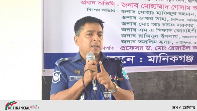 যারা মাদকসেবী তারাই একসময় মাদক কারবারি হয়: এসপি আজাদ