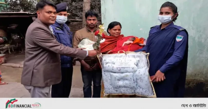 চুয়াডাঙ্গা জেলা পুলিশের পক্ষ থেকে সদ্য ভূমিষ্ঠ ঊনিশ (১৯) টি কন্যা শিশুর পরিবারকে পাঠানো হলো ফুল ও নতুন পোশাক