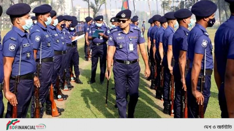 কুষ্টিয়া পুলিশ লাইন্স প্যারেড গ্রাউন্ডে মাস্টার প্যারেড অনুষ্ঠিত