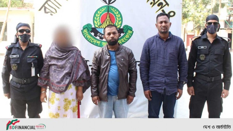 মানিকগঞ্জে ধর্ষণ-চাঁদাবাজি মামলায় গ্রেফতার ৪