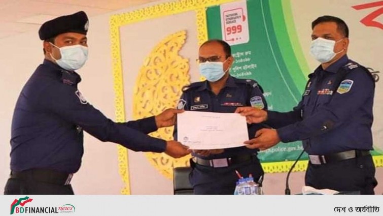 ময়মনসিংহে হারানো মোবাইল উদ্ধারে শ্রেষ্ঠ এএসআই আমীর হামজা