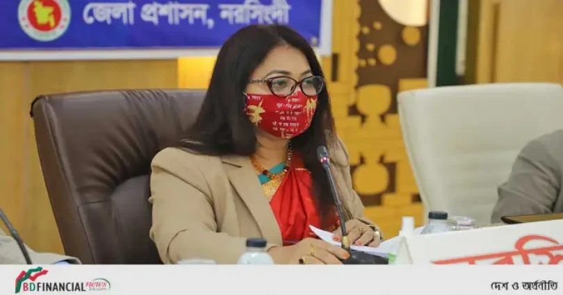 নরসিংদী জেলা প্রশাসকের কার্যালয়ে করোনাভাইরাস ভ্যাকসিন প্রদান সংক্রান্ত জেলা কমিটির সভা অনুষ্ঠিত