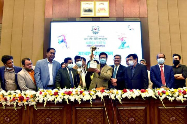দক্ষিণ সিটির খেলার মাঠে আর কোরবানির পশুর হাট বসবে না: মেয়র তাপস