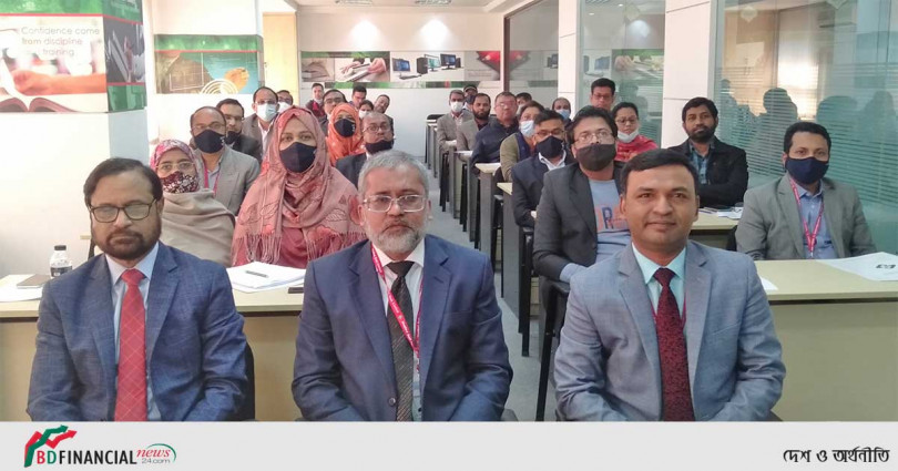 স্ট্যান্ডার্ড ব্যাংক ট্রেনিং ইনস্টিটিউটে “ইনভেস্টমেন্ট প্রপোজাল প্রসেসিং, ডকুমেন্টেশন অ্যান্ড ডিসবার্সমেন্ট’ শীর্ষক কর্মশালা