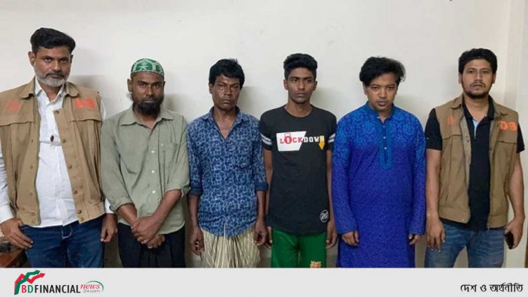 মানিকগঞ্জে বিপুল পরিমাণ মাদকসহ গ্রেপ্তার-১৩
