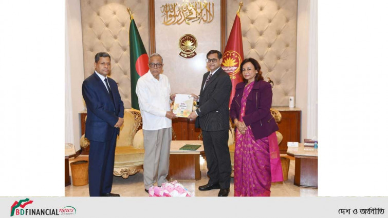 সরকারি কার্যক্রমে স্বচ্ছতা নিশ্চিত করতে হবে: রাষ্ট্রপতি