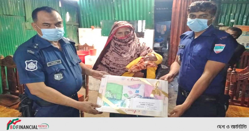 জেলা পুলিশের পক্ষ থেকে সদ্য ভূমিষ্ঠ ১২ (বারো) টি কন্যা শিশুর পরিবারকে পাঠানো হলো ফুল ও নতুন পোশাক