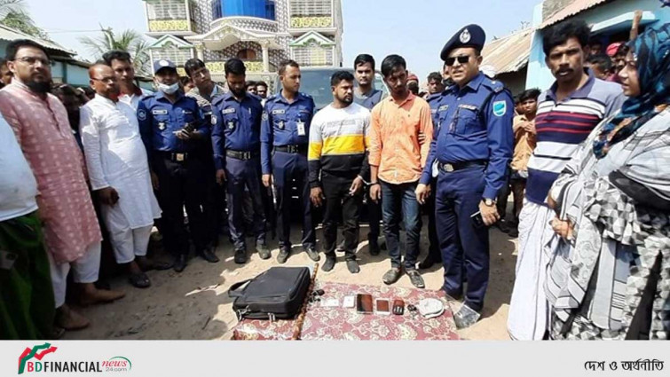 ডিবি পরিচয়ে অপহরণের চেষ্টা, আটক ২
