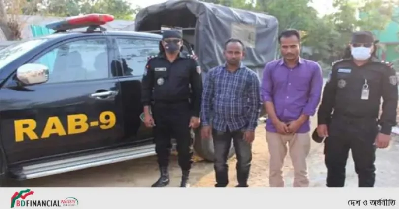 র‌্যাব ৯ এর পৃথক অভিযানে হবিগঞ্জ জেলার চুনারুঘাট থানা এলাকা থেকে ৩৮ কেজি গাঁজাসহ ৪ মাদক কারবারি গ্রেপ্তার