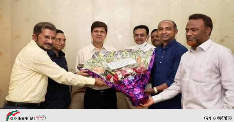নবনিযুক্ত জেলা প্রশাসক মোঃ তৌফিক-ই-লাহী চৌধুরীর সাথে সৌজন্য সাক্ষাত ও শুভেচ্ছা বিনিময় করলেন ভোলার আওয়ামী লীগ নেতারা