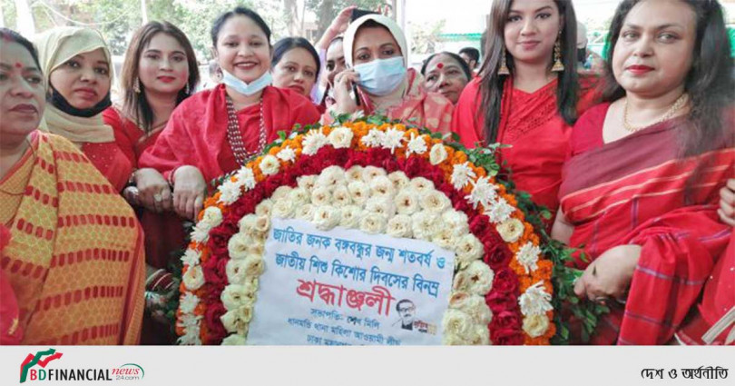 বঙ্গবন্ধুর জন্মশতবার্ষিকী ও জাতীয় শিশু দিবসে শ্রদ্ধা নিবেদন করেছেন শেখ মিলি