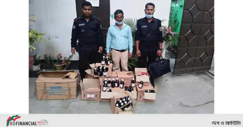 টাঙ্গাইলে অবৈধ নকল ওষুধ মজুতকারীকে অর্থদন্ড দিয়েছে র্যাব-১২ এর ভ্রাম্যমান আদালত