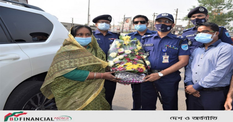 নারায়ণগঞ্জ জেলা পুলিশের করোনা সচেতনতা কার্যক্রমের উদ্বোধন