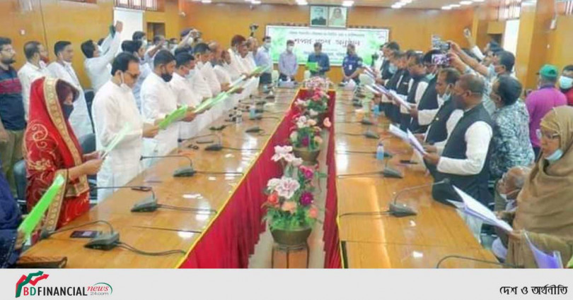ভোলার দুই পৌরমেয়র ও কাউন্সিলরদের শপথ গ্রহণ